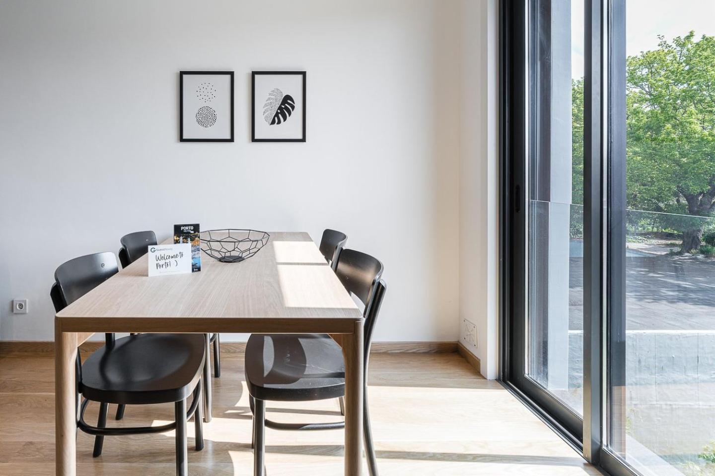Guestready - Poet'S Modern Retreat Apartman Porto Kültér fotó